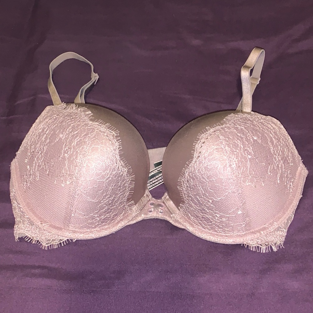 Purple Victoria Secret Very Sexy push-up bra. New without tags